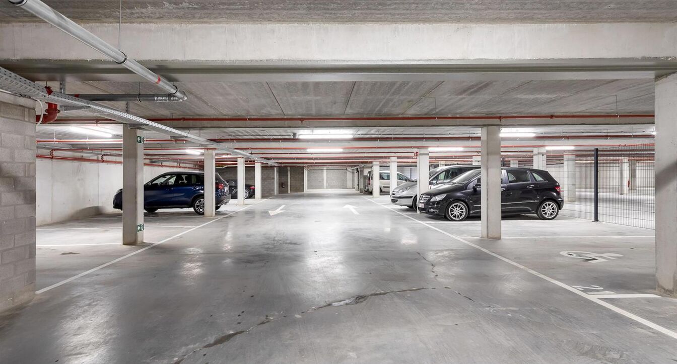 Binnenstaanplaats te koop in Beerse