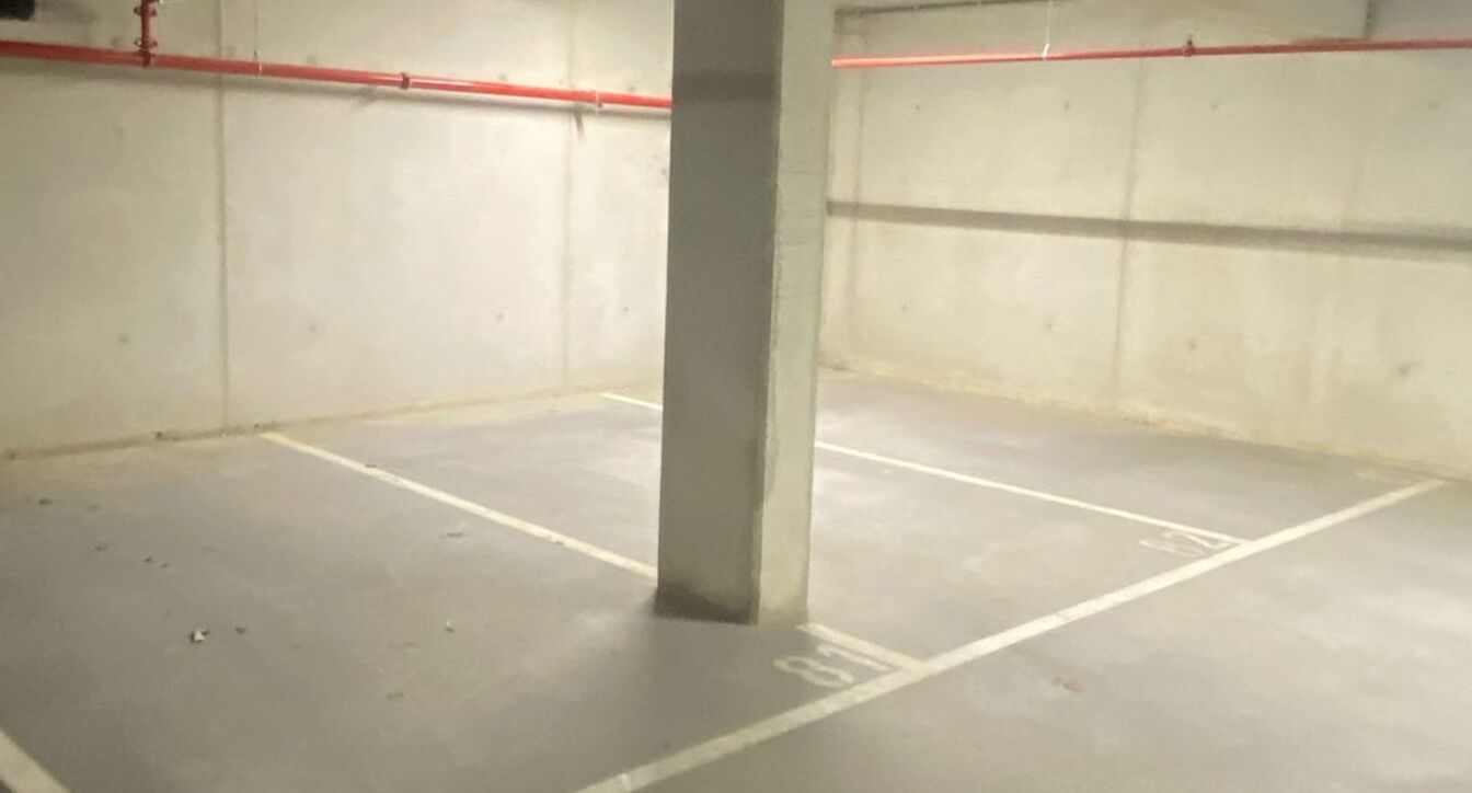 Binnenstaanplaats te koop in Beerse