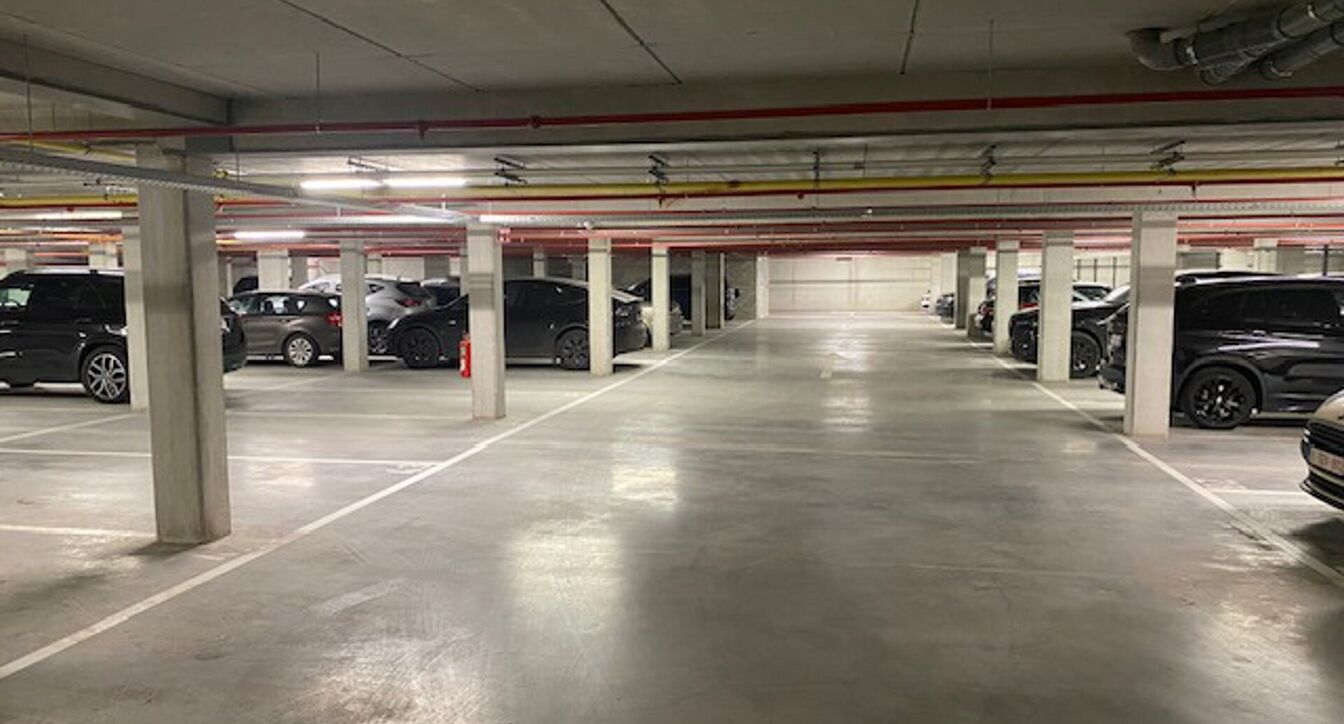 Binnenstaanplaats te koop in Hoogstraten
