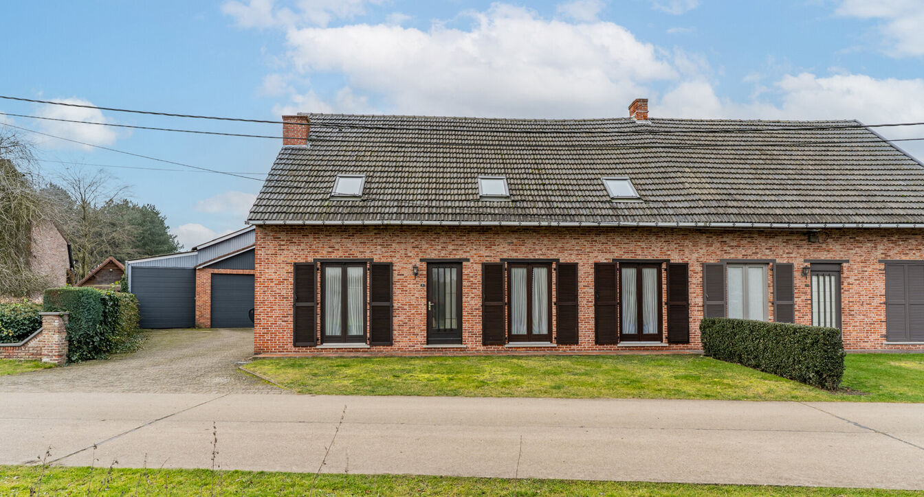 Boerderij te koop in Gierle