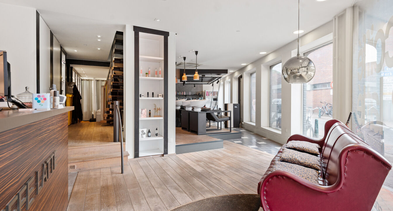 Commerci&euml;le building te koop in Beerse