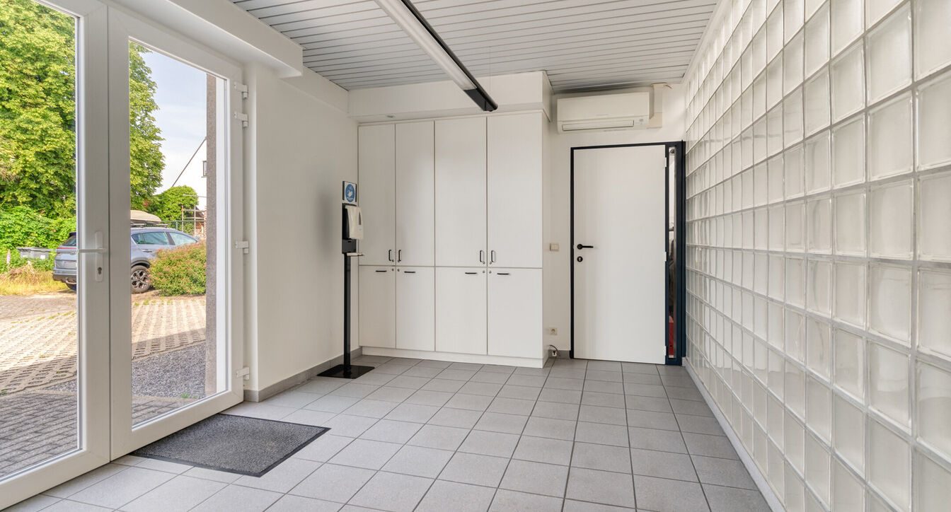 Gebouw voor gemengd gebruik te koop in Arendonk