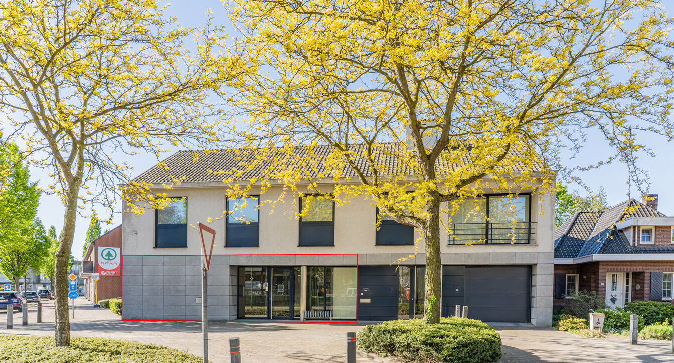 Kantoorgebouw te koop in Hamont-Achel