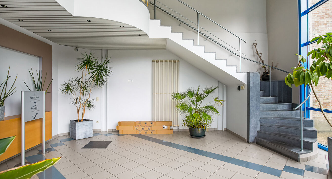 Kantoorgebouw te koop in Lille