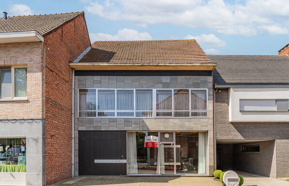 Gebouw voor gemengd gebruik te koop in Gierle